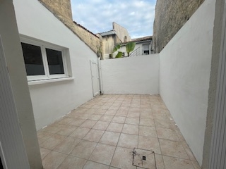 MAISON A LOUER - SAUJON